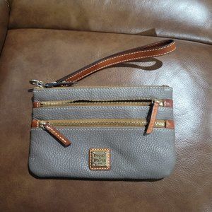 Dooney & Bourke wristlet